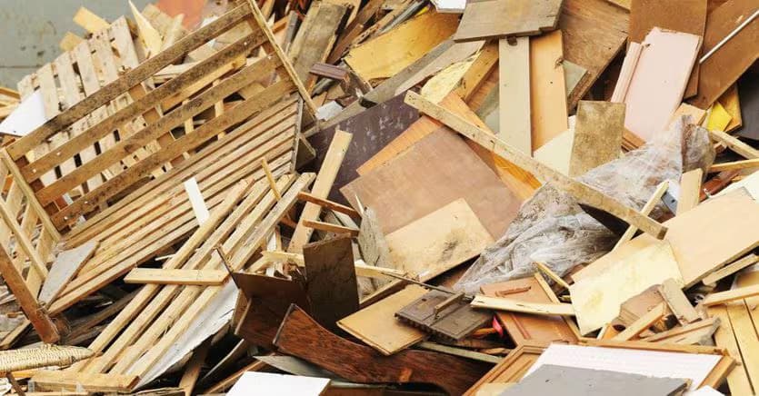 SCARTI DI LEGNO LAMELLARE E X-LAM: FIRMATO IL DECRETO PER L’UTILIZZO COME COMBUSTIBILI