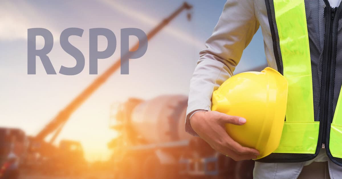 RSPP esterno durante un sopralluogo per la sicurezza aziendale